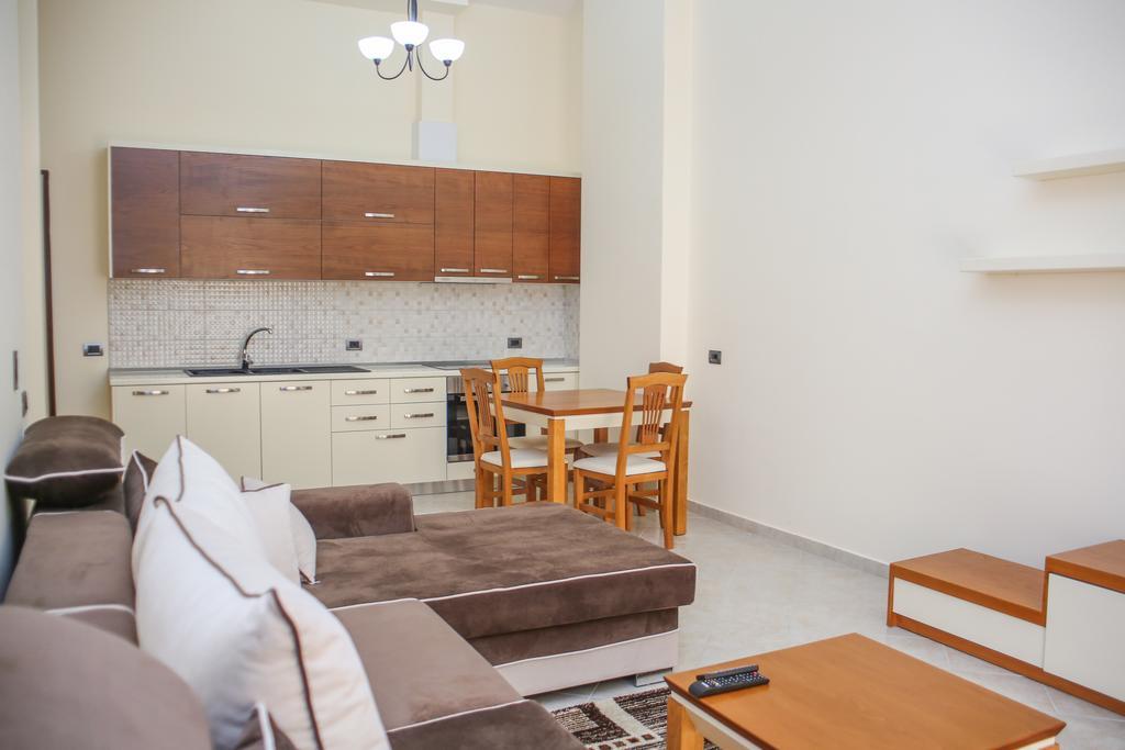 Luxury Golem Golem (Tirana)