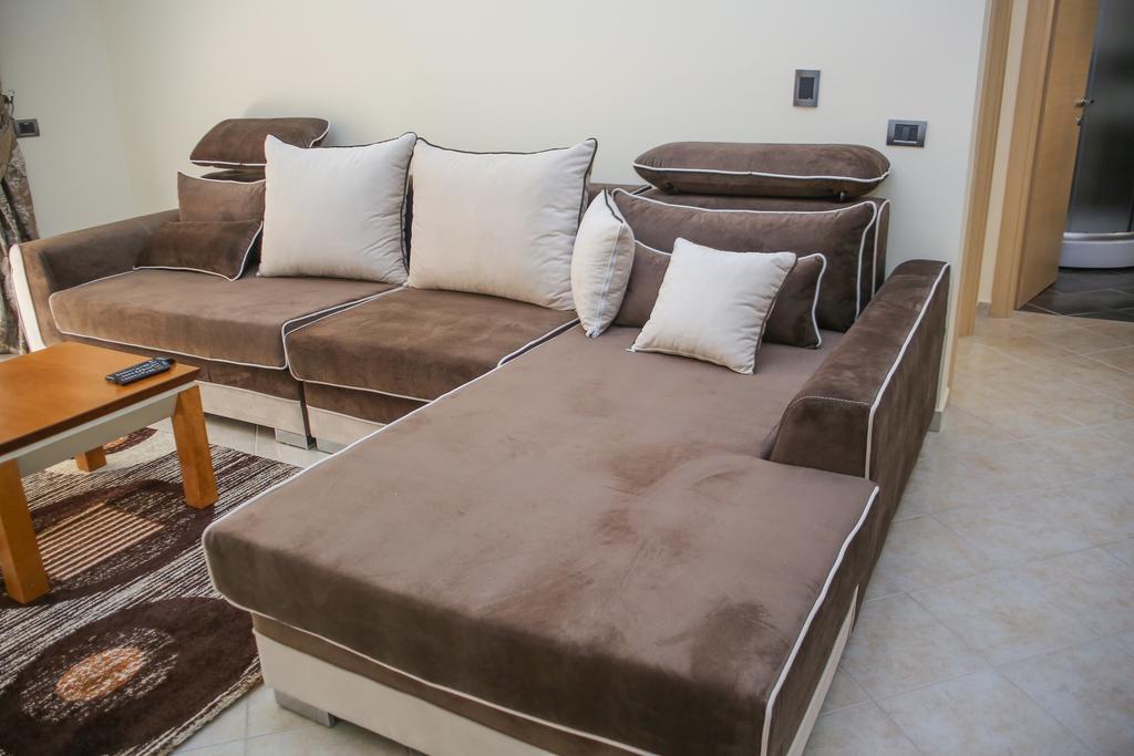 Luxury Golem Golem (Tirana)